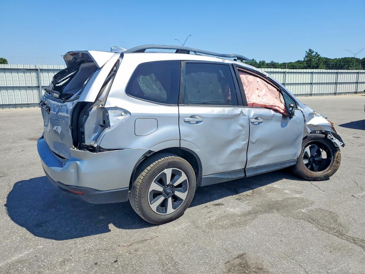 2018 SUBARU FORESTER