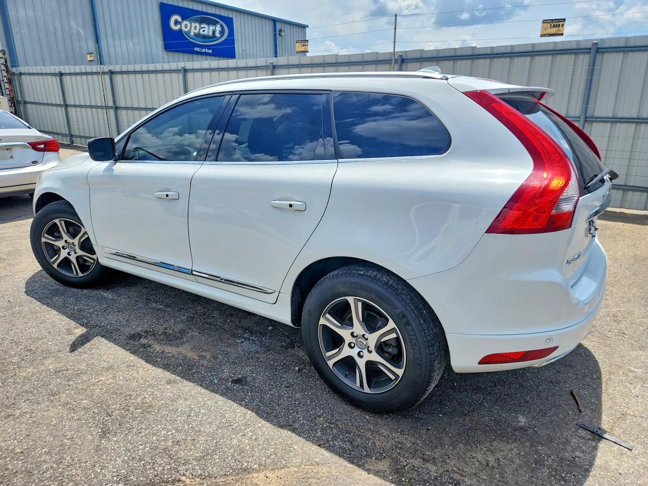 2014 VOLVO XC60