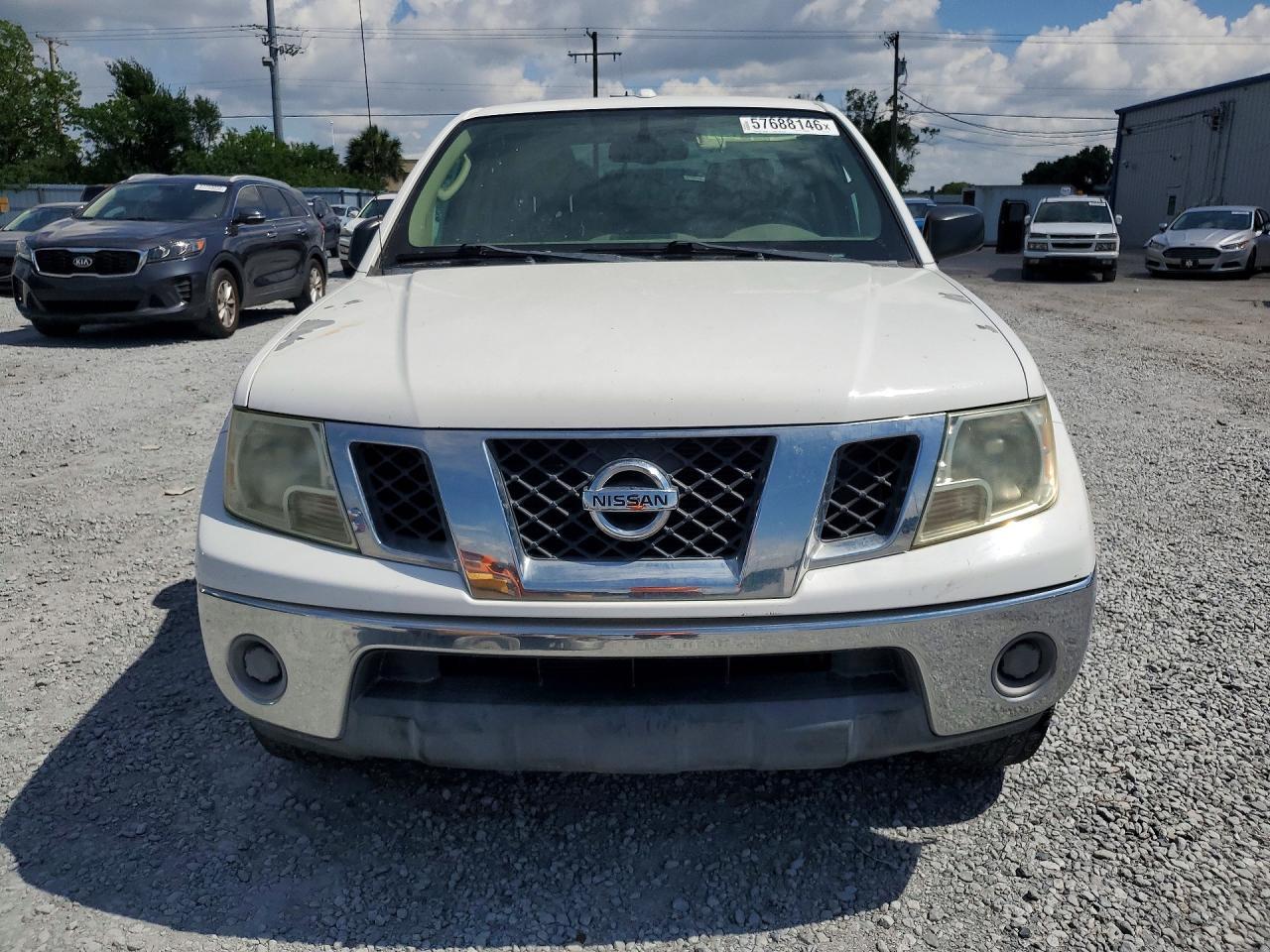 2011 NISSAN Frontier