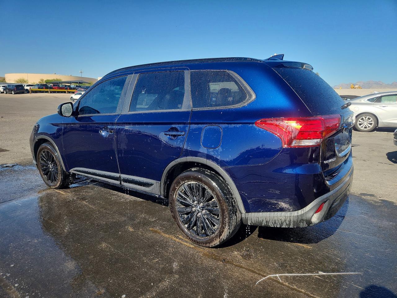 2020 MITSUBISHI outlander