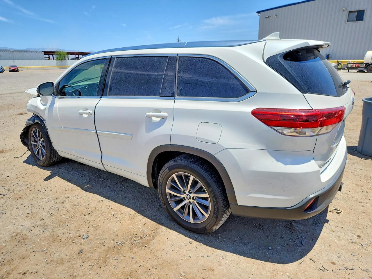 2018 TOYOTA HIGHLANDER