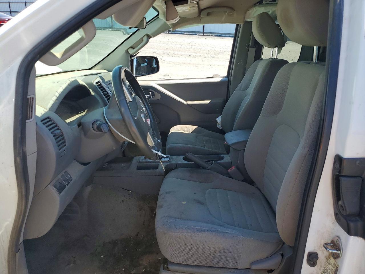 2016 NISSAN Frontier