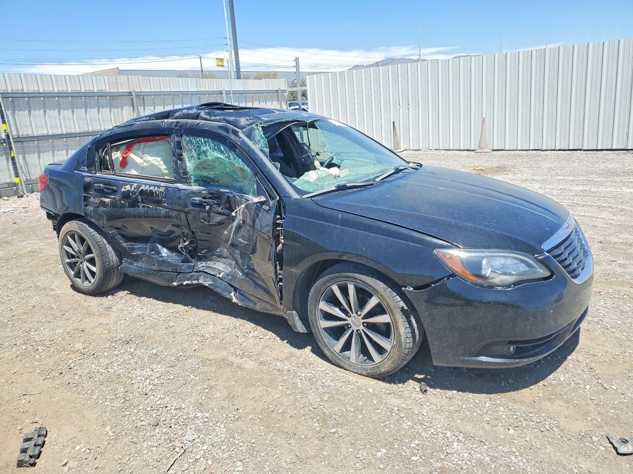 2012 CHRYSLER 200
