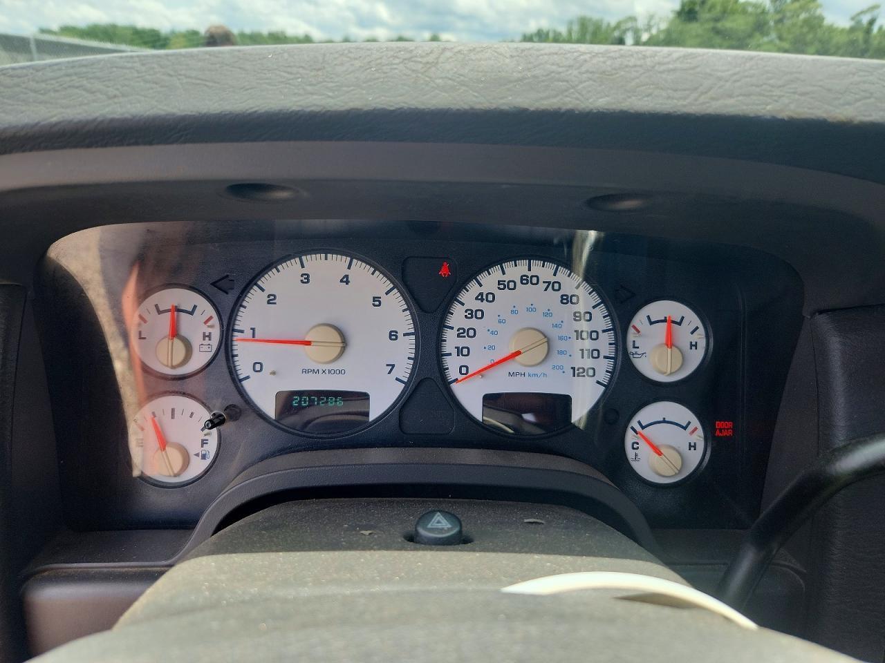 2004 DODGE RAM 1500