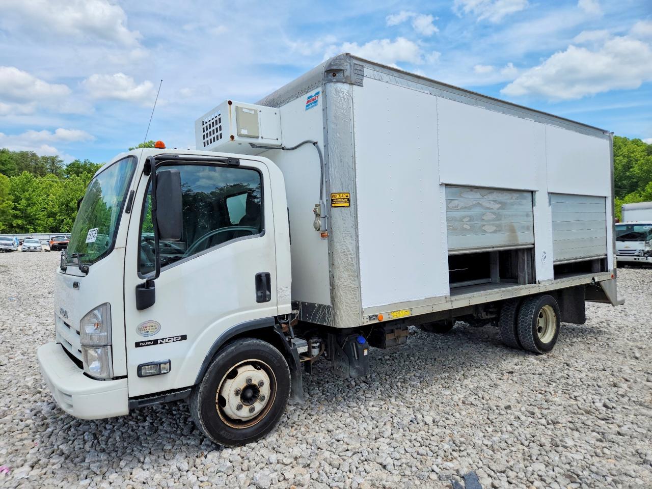 2015 ISUZU NQR