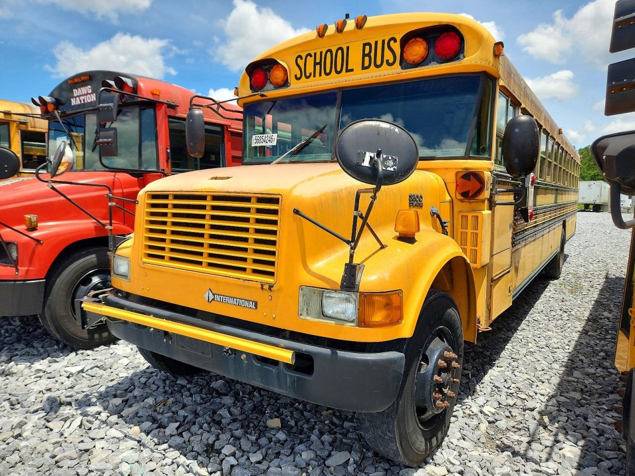 2003 INTERNATIONAL 3800