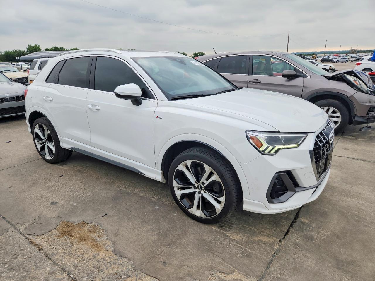 2020 AUDI Q3