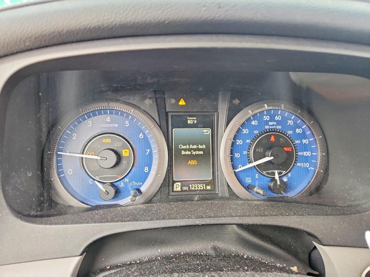 2015 TOYOTA SIENNA