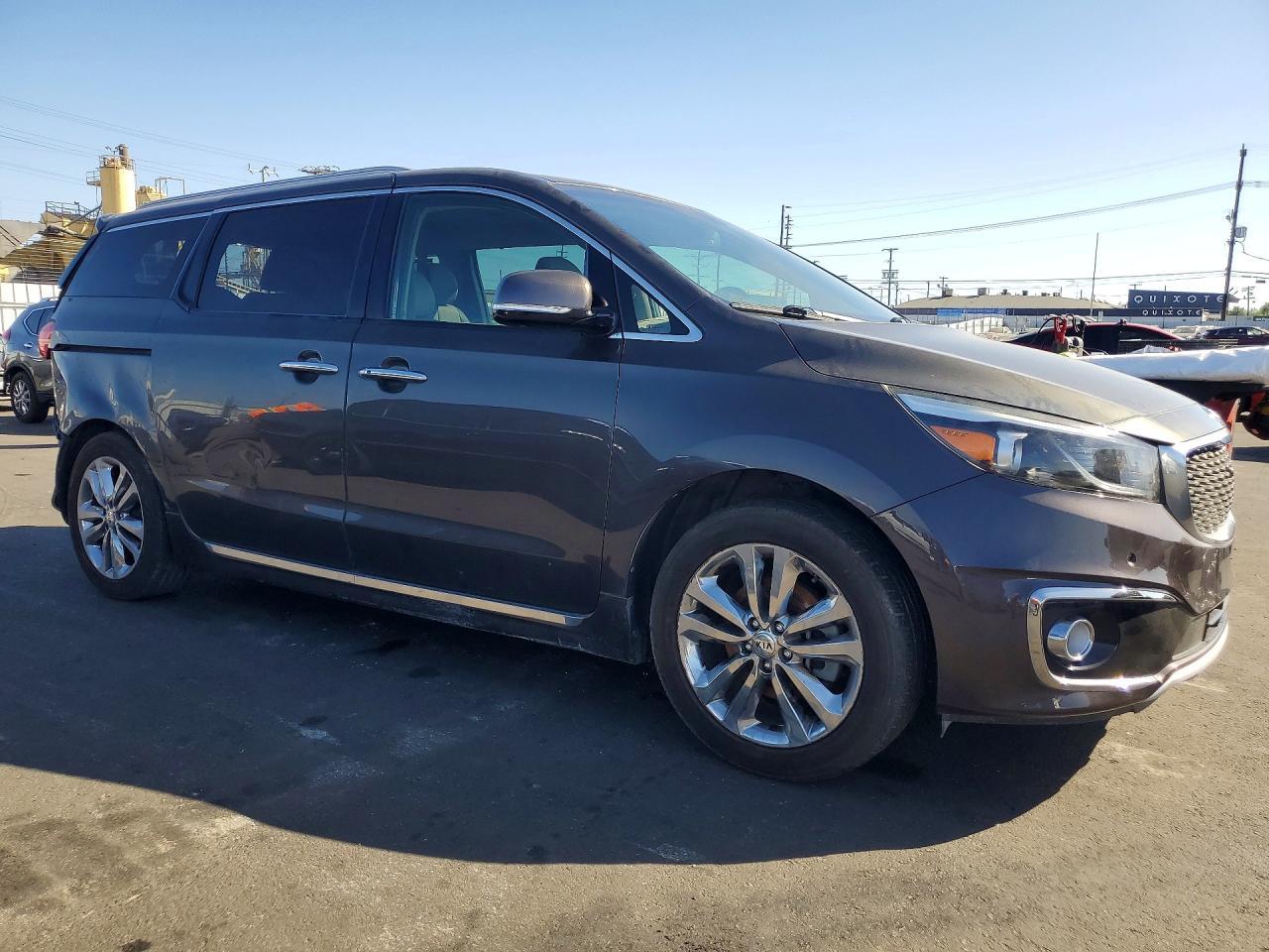 2017 KIA SEDONA