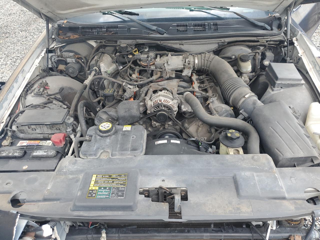 2004 FORD Crown Victoria