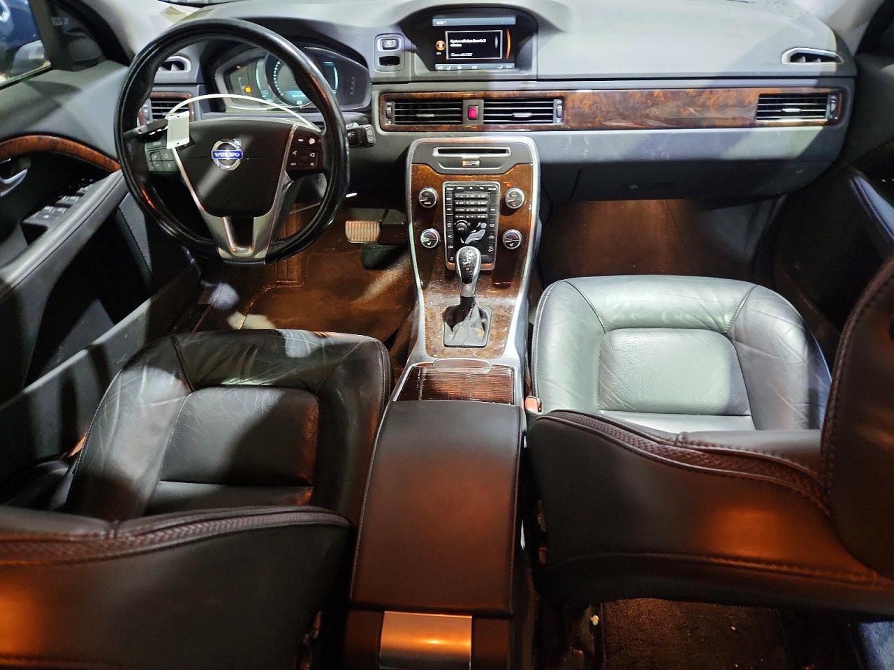 2015 VOLVO XC70
