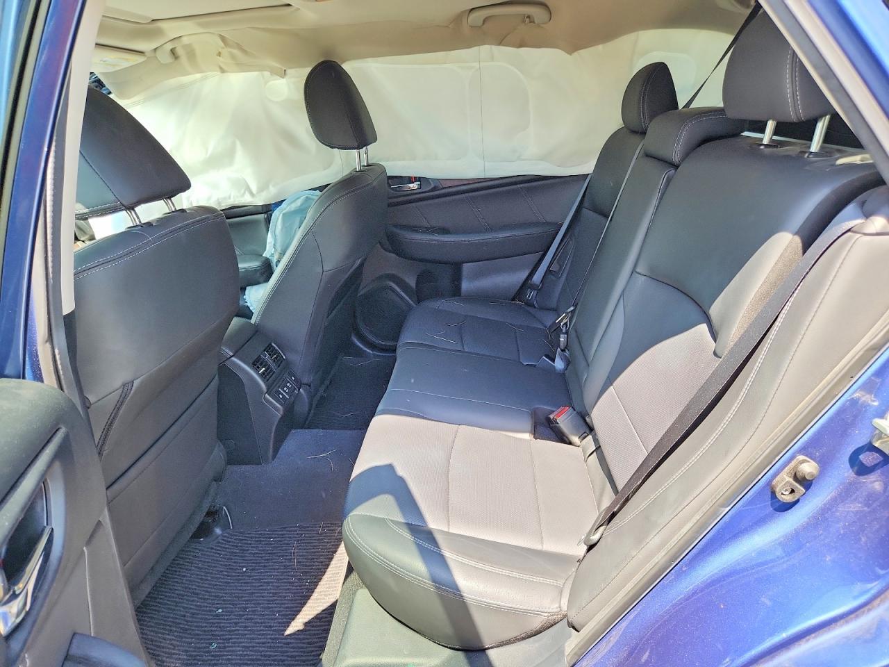 2019 SUBARU Outback