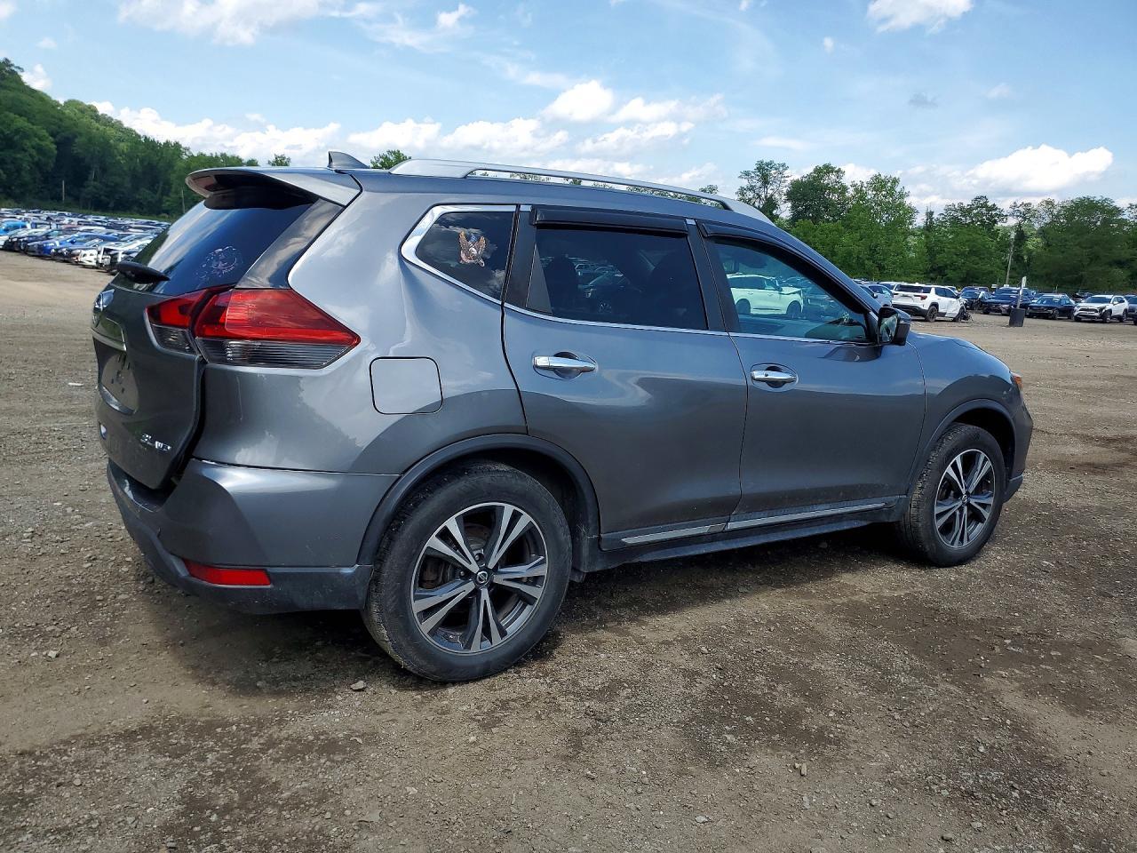 2018 NISSAN ROGUE