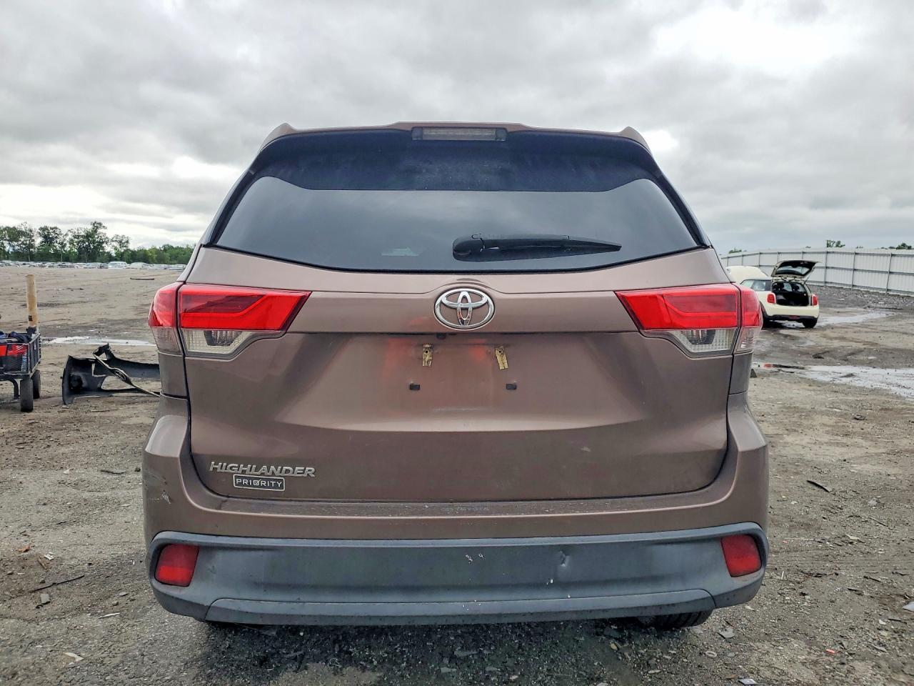 2019 TOYOTA HIGHLANDER