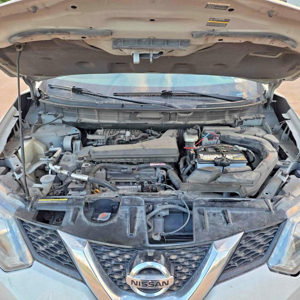 2015 NISSAN ROGUE