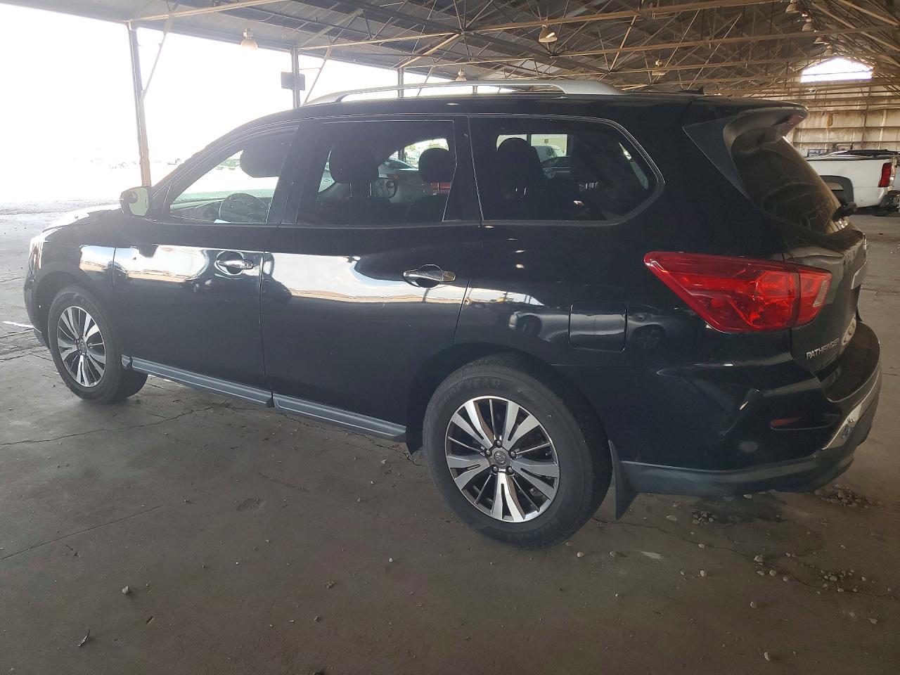 2017 NISSAN PATHFINDER