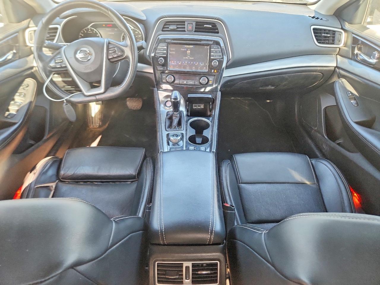 2016 NISSAN Maxima