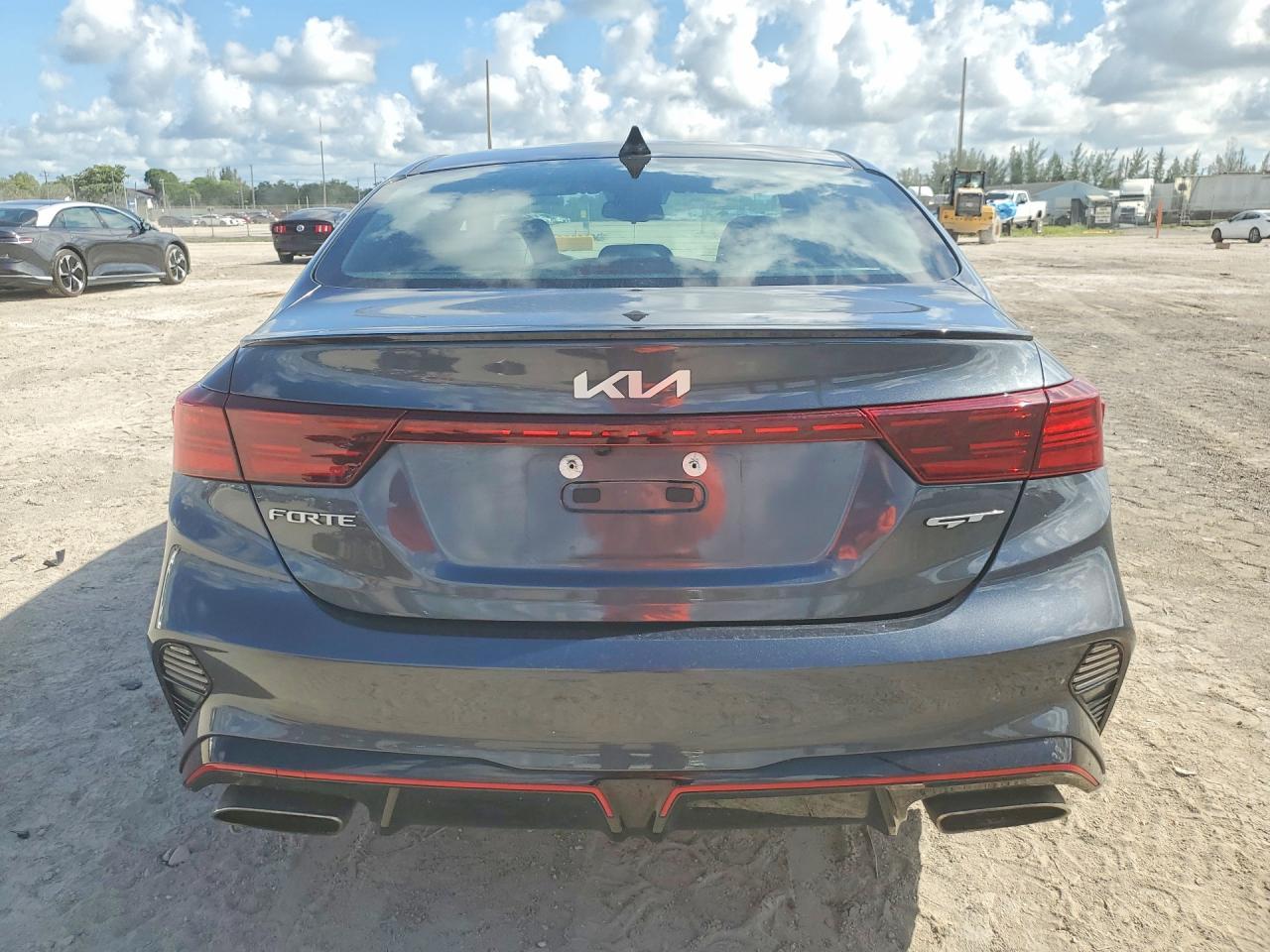 2024 KIA FORTE