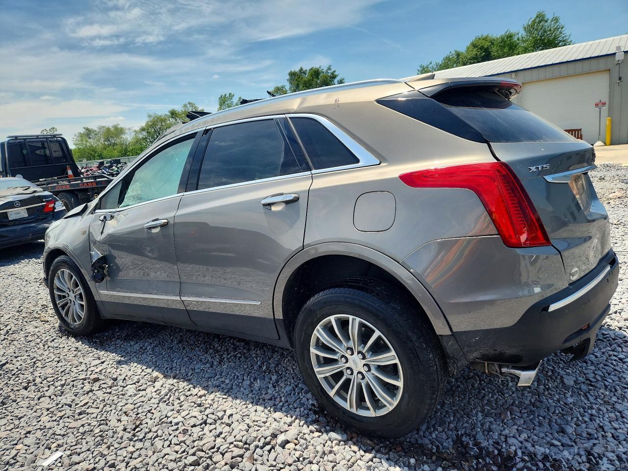 2018 CADILLAC XT5