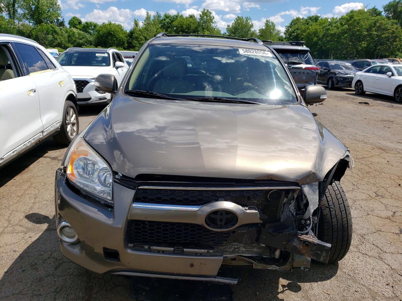 2011 TOYOTA RAV4
