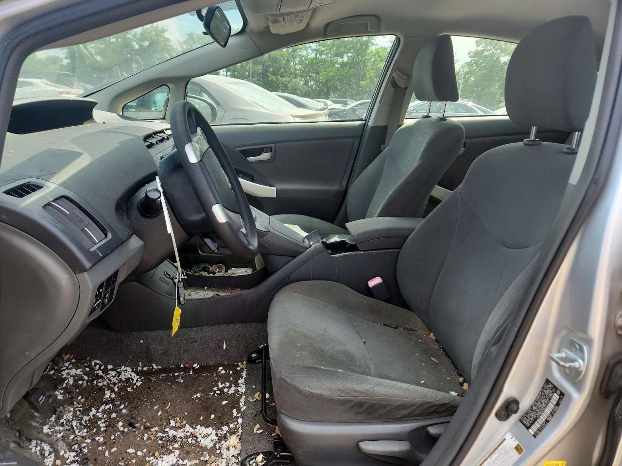 2011 TOYOTA PRIUS