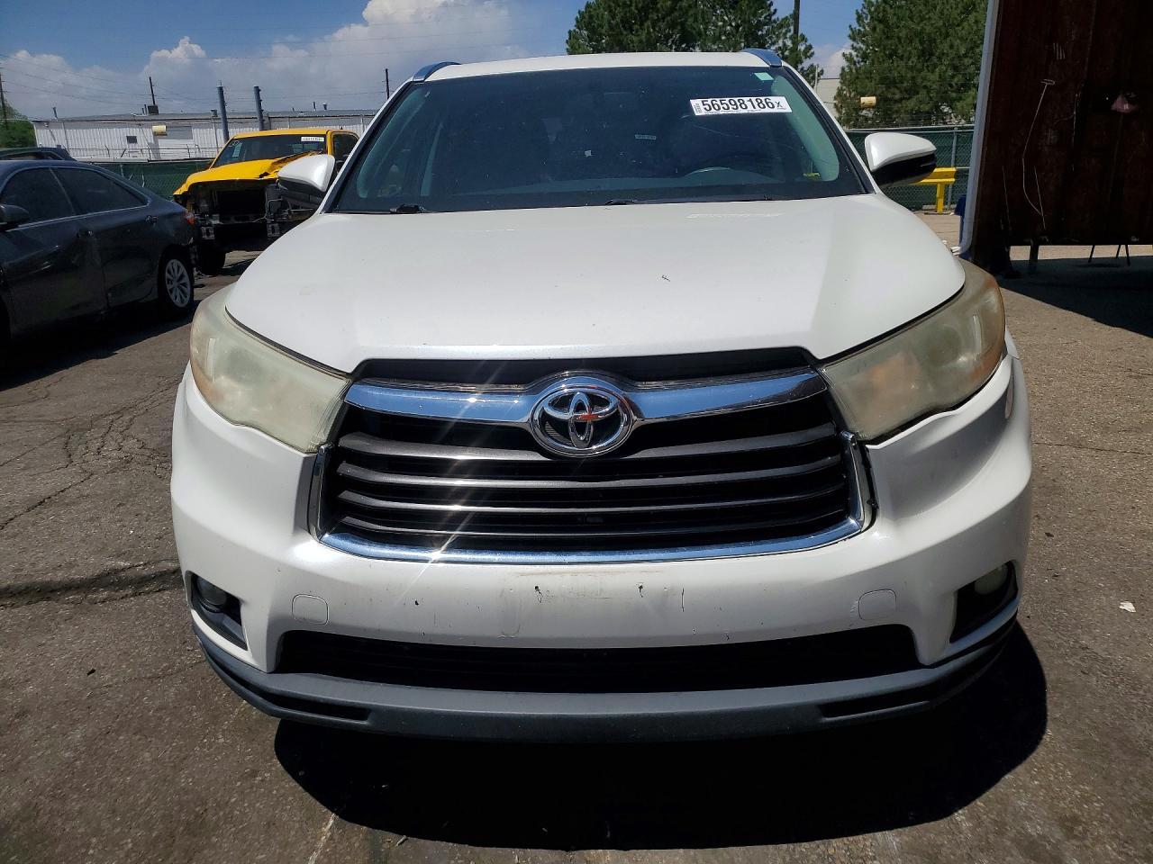 2016 TOYOTA HIGHLANDER