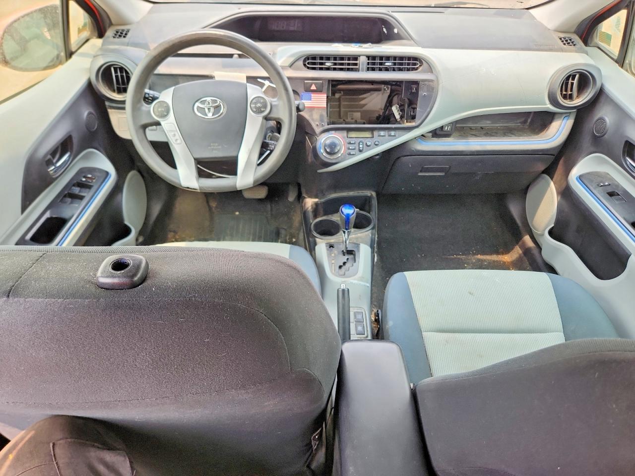 2012 TOYOTA Prius c