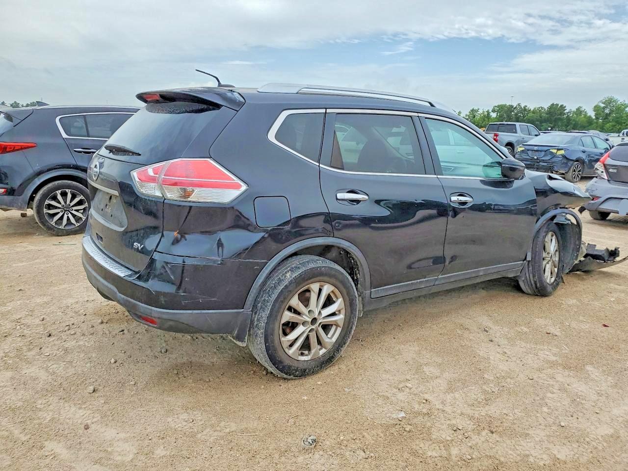 2016 NISSAN ROGUE