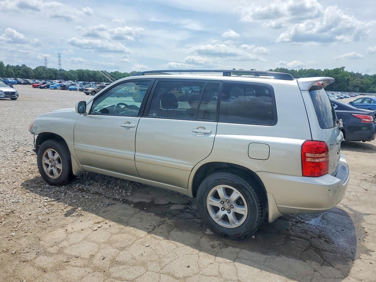 2003 TOYOTA HIGHLANDER