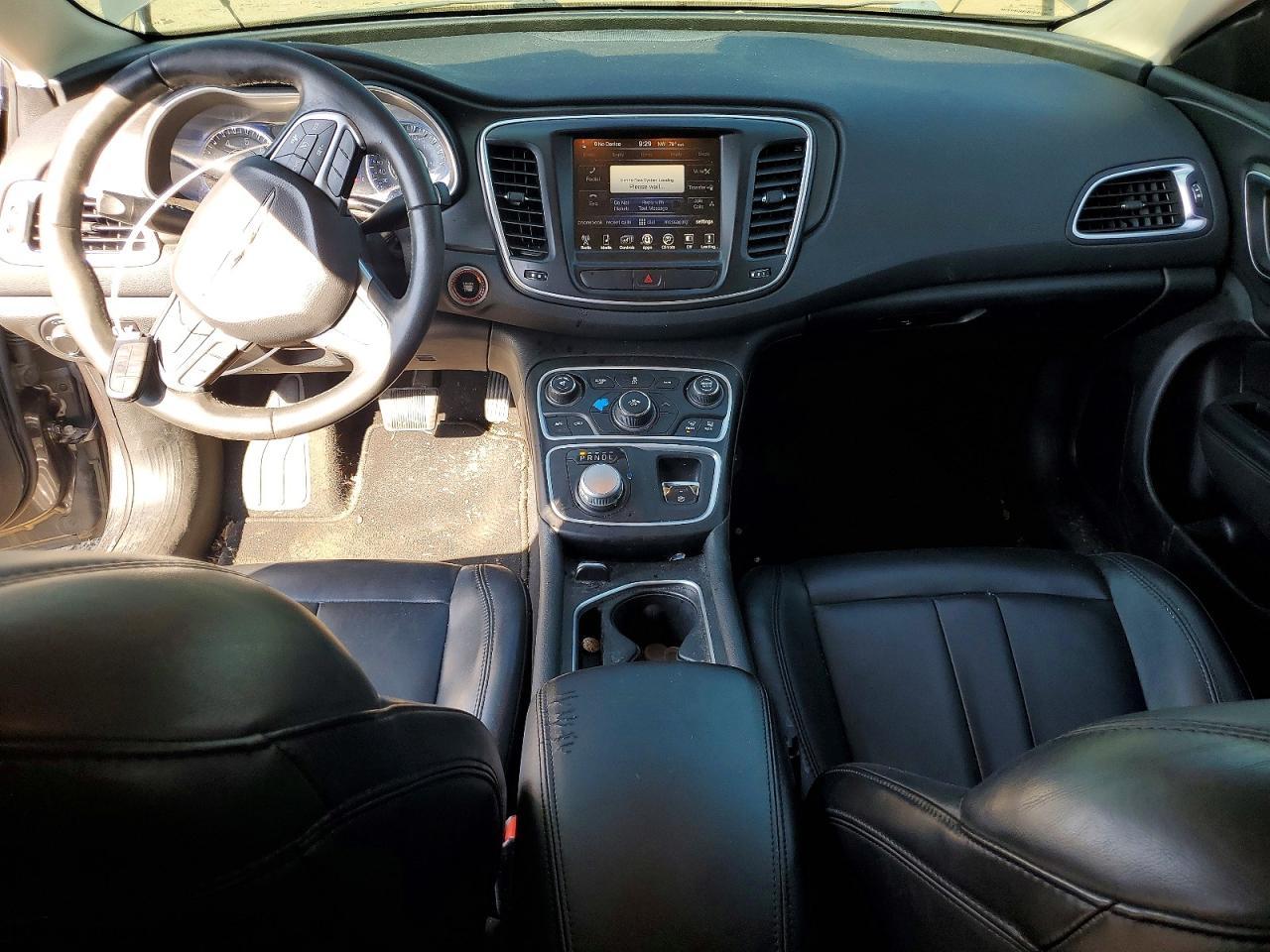 2016 CHRYSLER 200