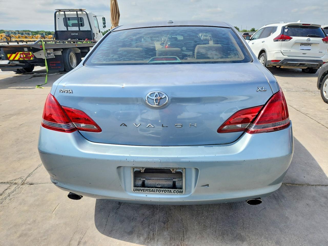 2009 TOYOTA Avalon