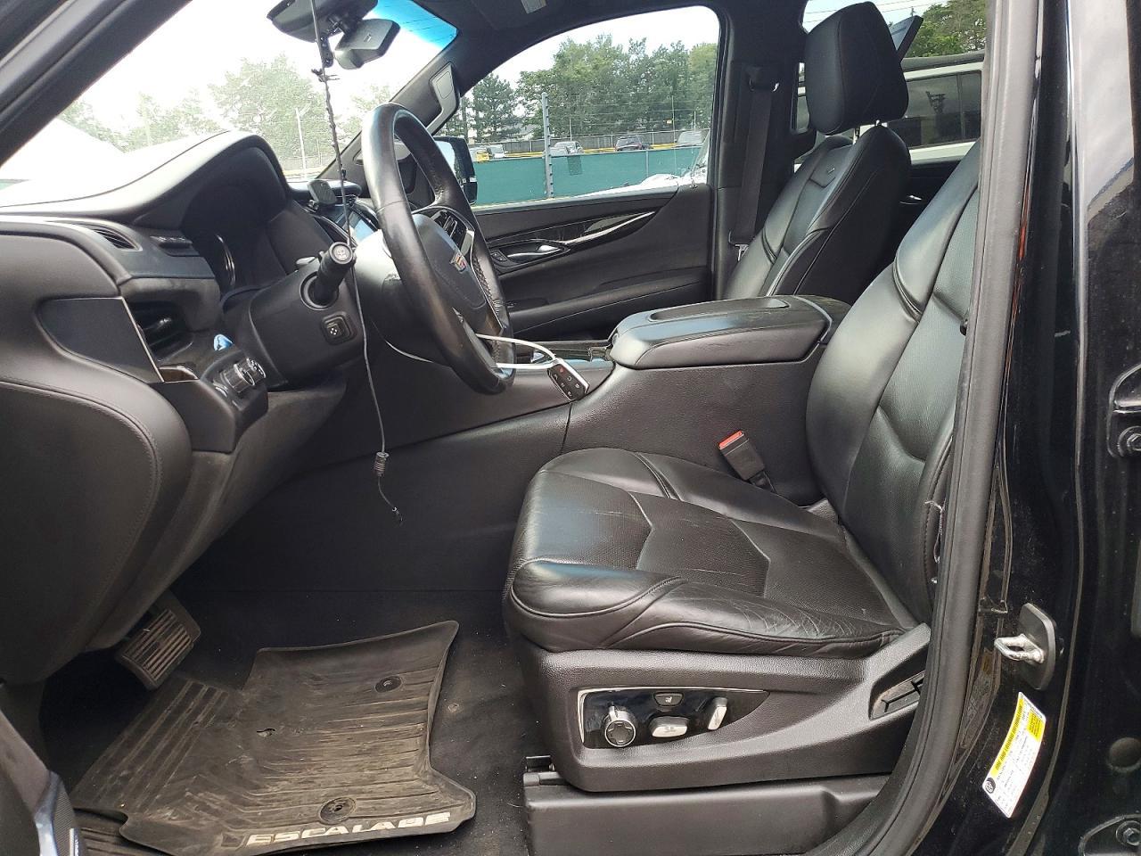 2016 CADILLAC Escalade ESV