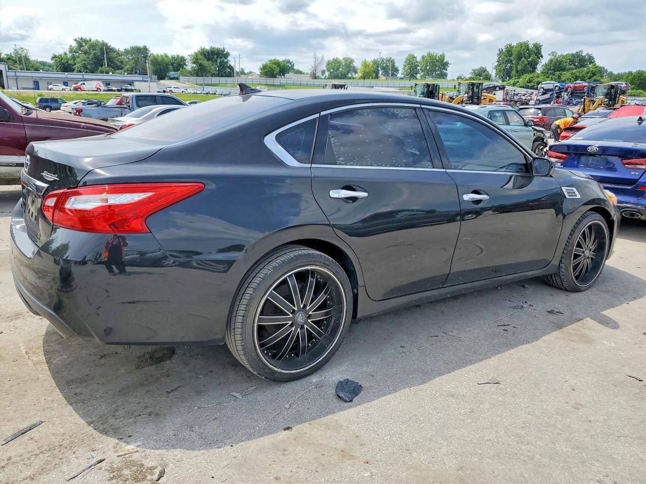 2016 NISSAN ALTIMA
