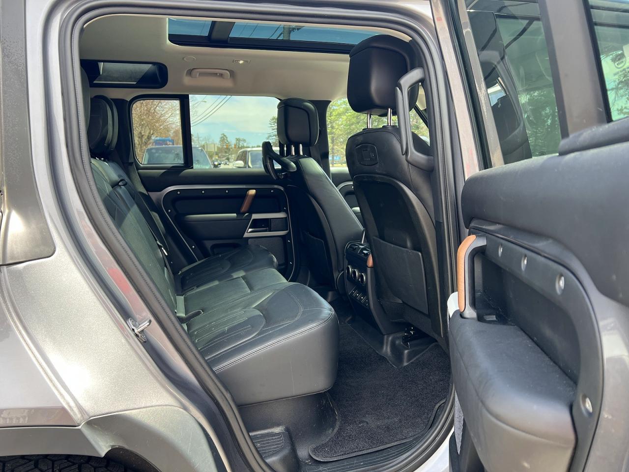 2020 LAND ROVER Defender