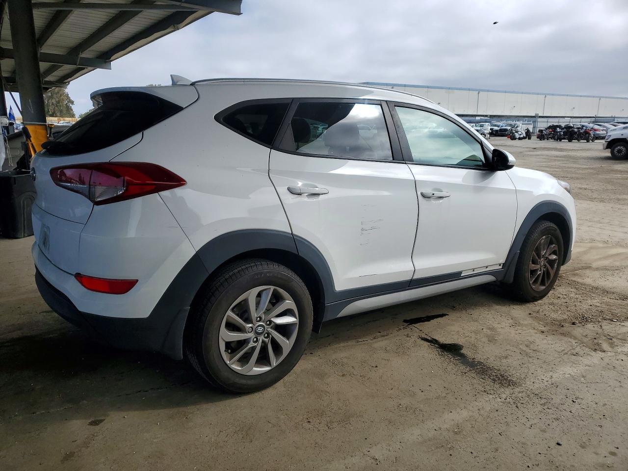 2018 HYUNDAI TUCSON