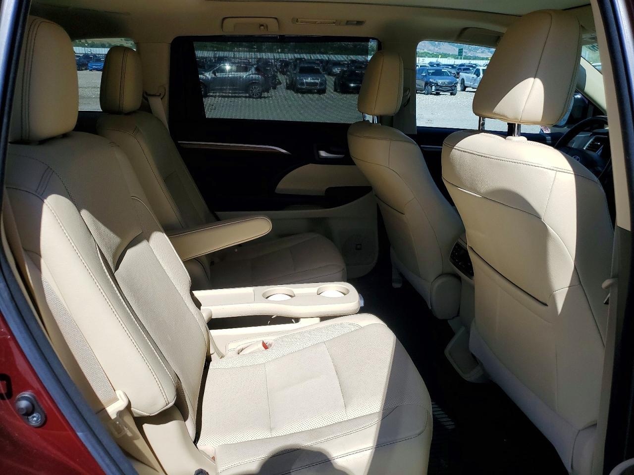 2017 TOYOTA HIGHLANDER