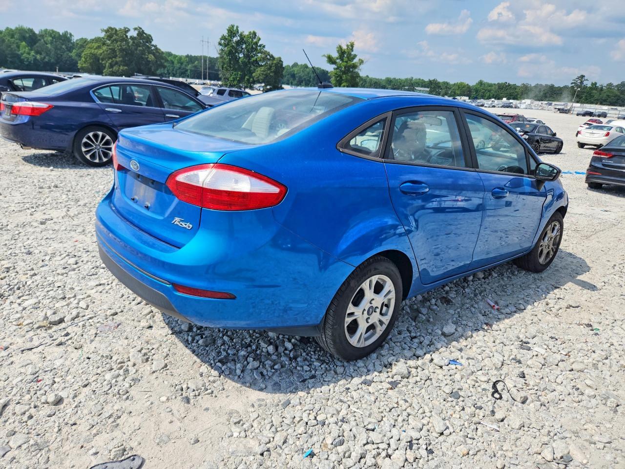 2016 FORD Fiesta