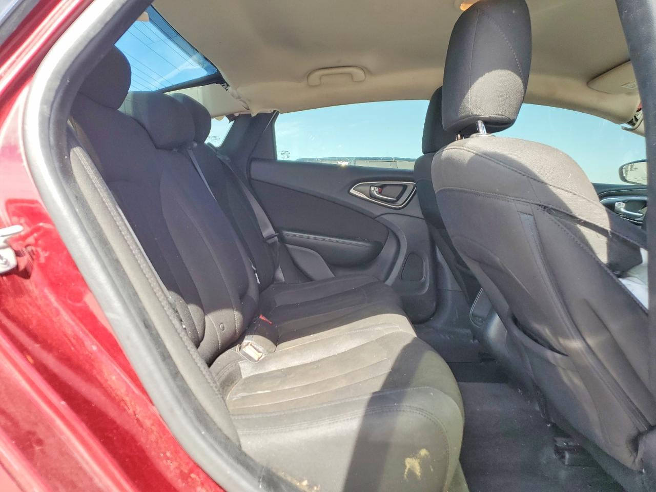 2016 CHRYSLER 200