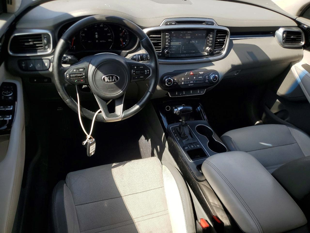 2016 KIA SORENTO
