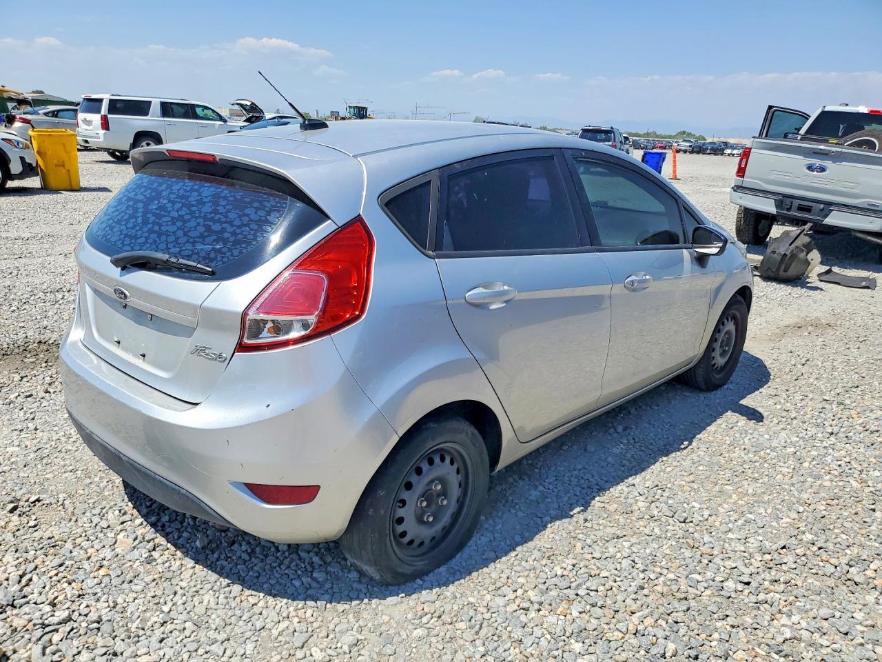 2014 FORD Fiesta