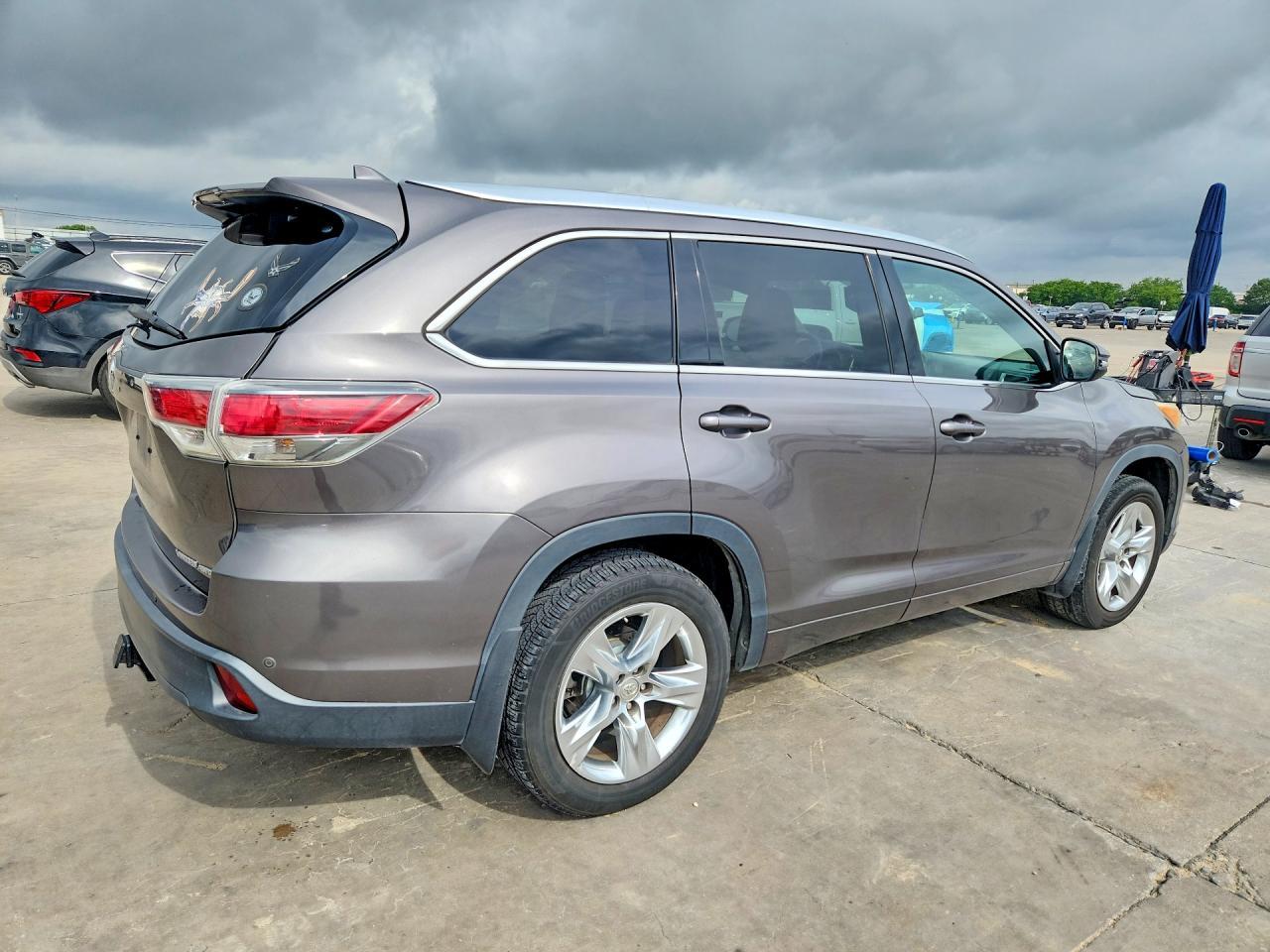 2015 TOYOTA HIGHLANDER