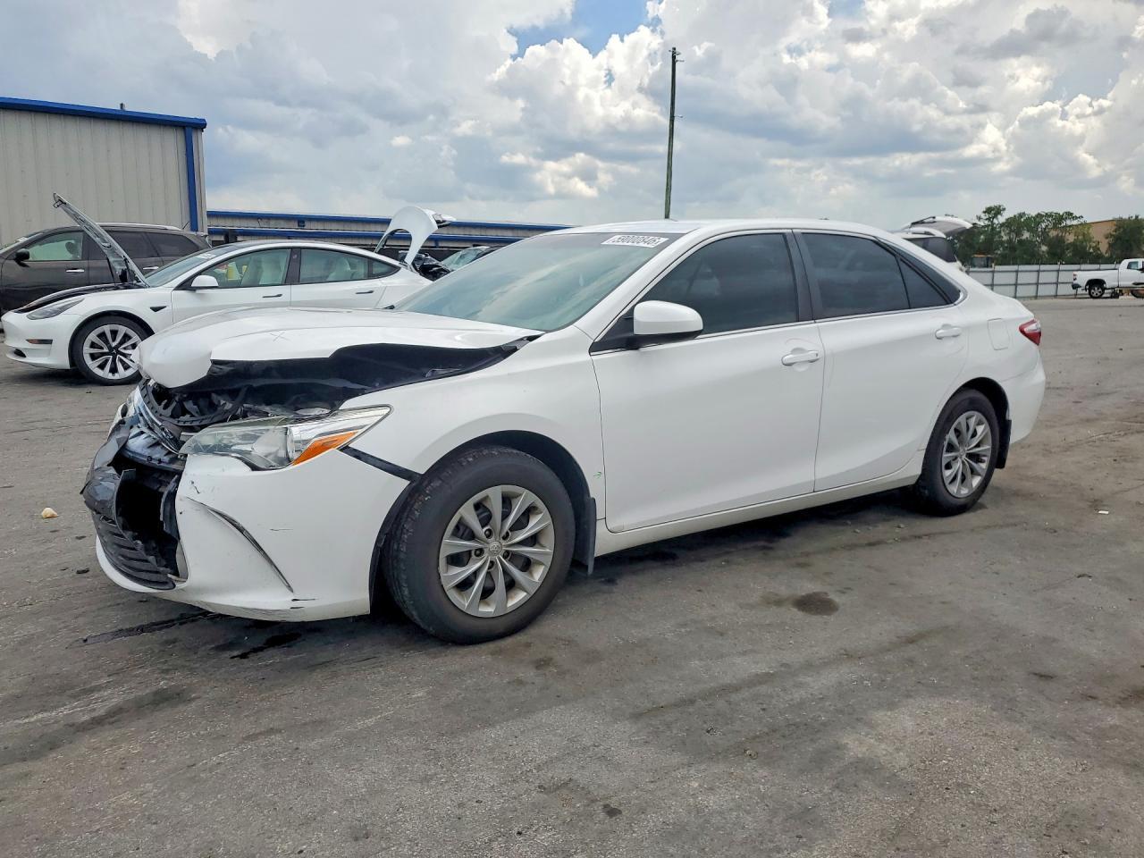 2015 TOYOTA CAMRY
