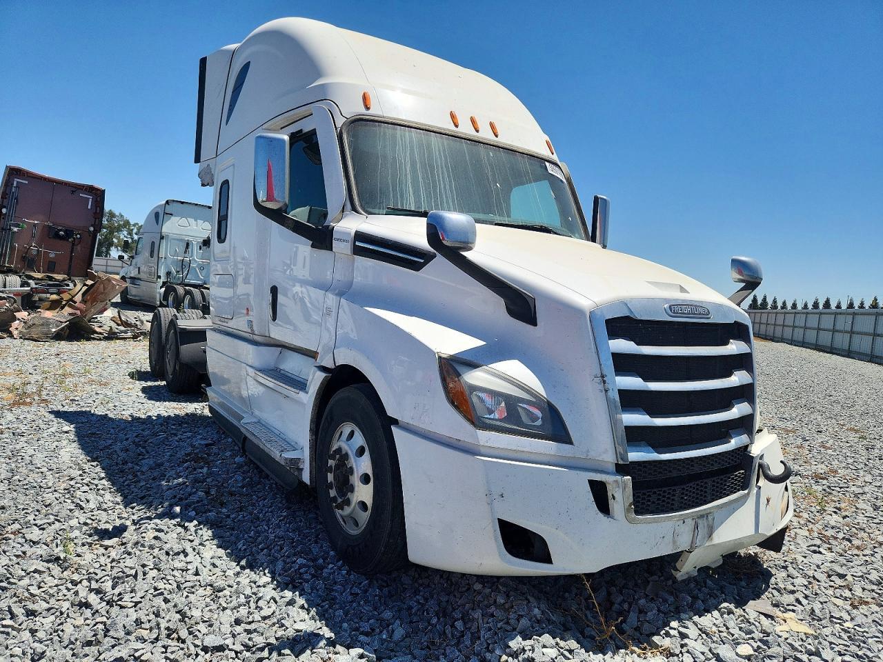 2020 FREIGHTLINER CASCADIA 126
