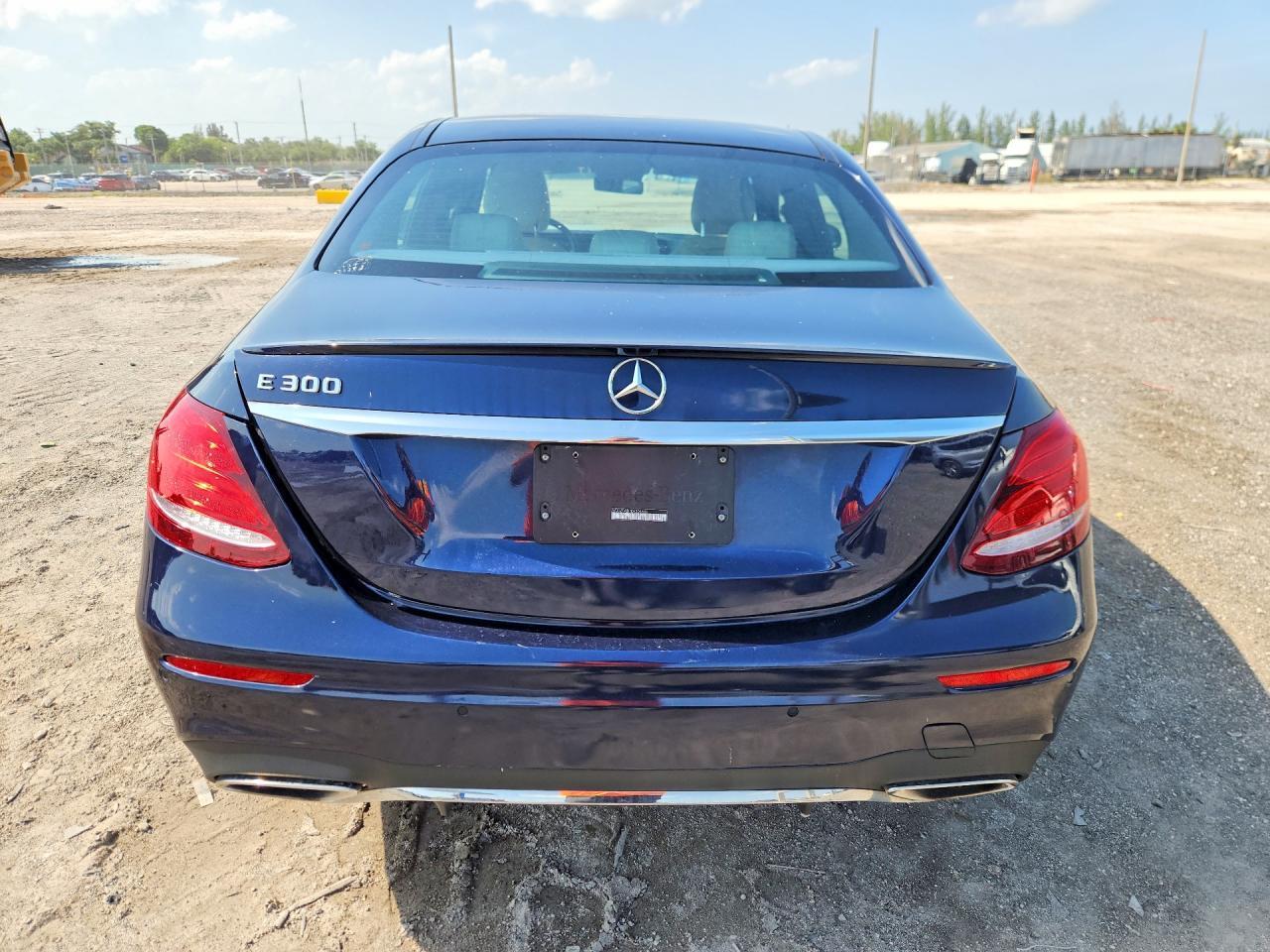 2019 MERCEDES-BENZ E-Class