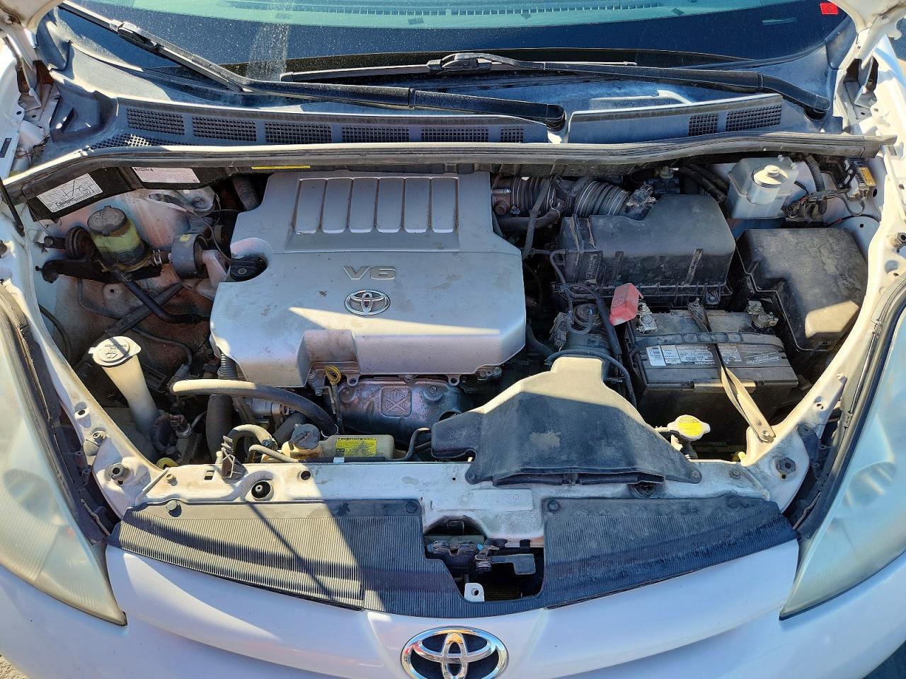 2008 TOYOTA SIENNA