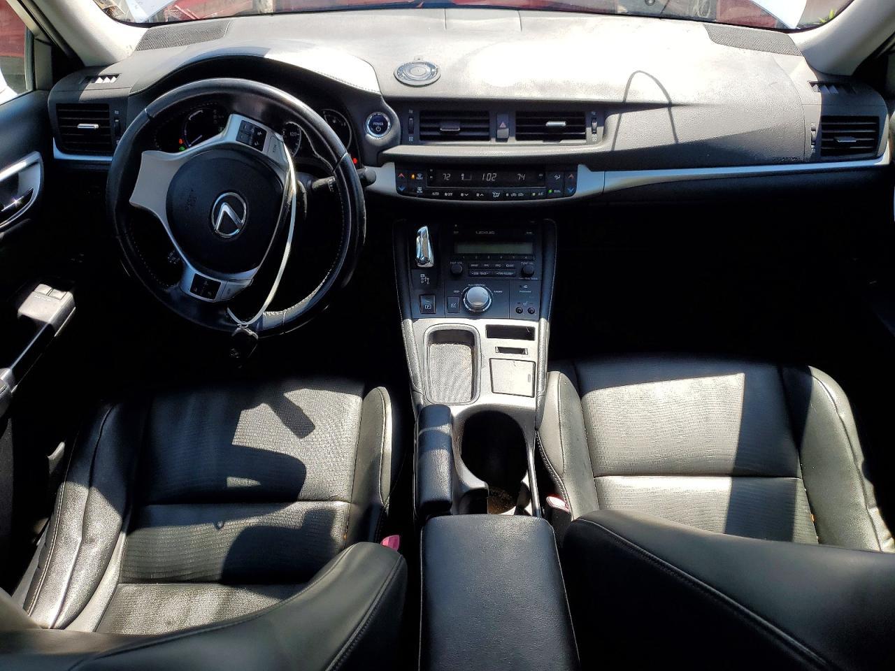 2013 LEXUS CT 200