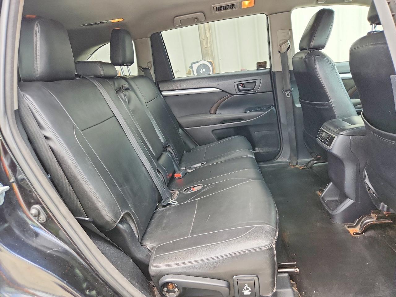 2015 TOYOTA HIGHLANDER