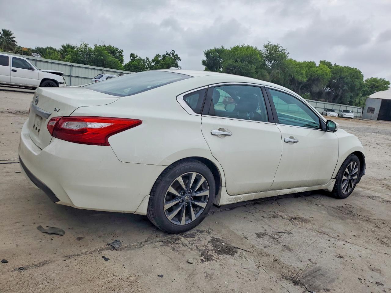 2016 NISSAN ALTIMA