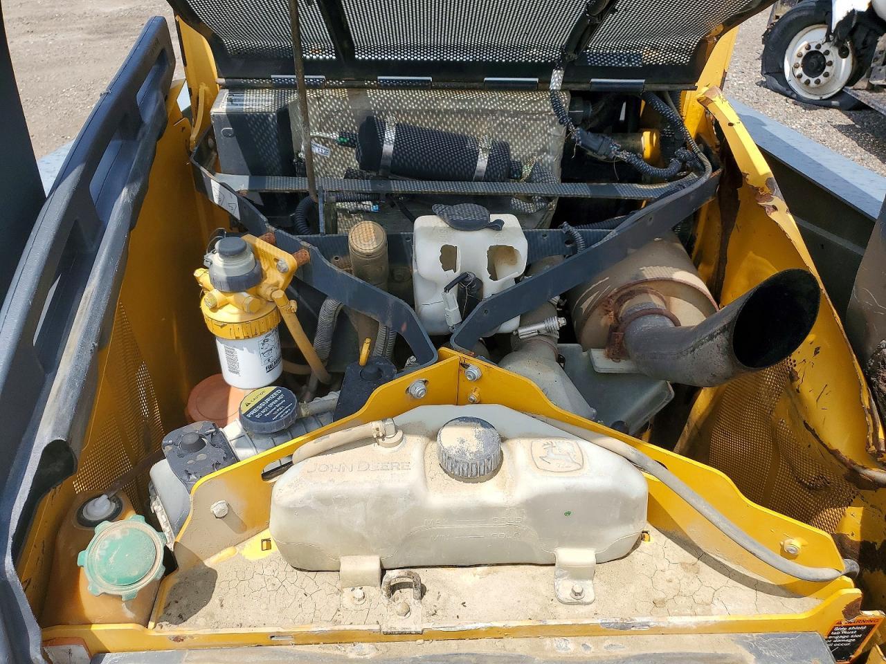 2010 JOHN DEERE Skidsteer