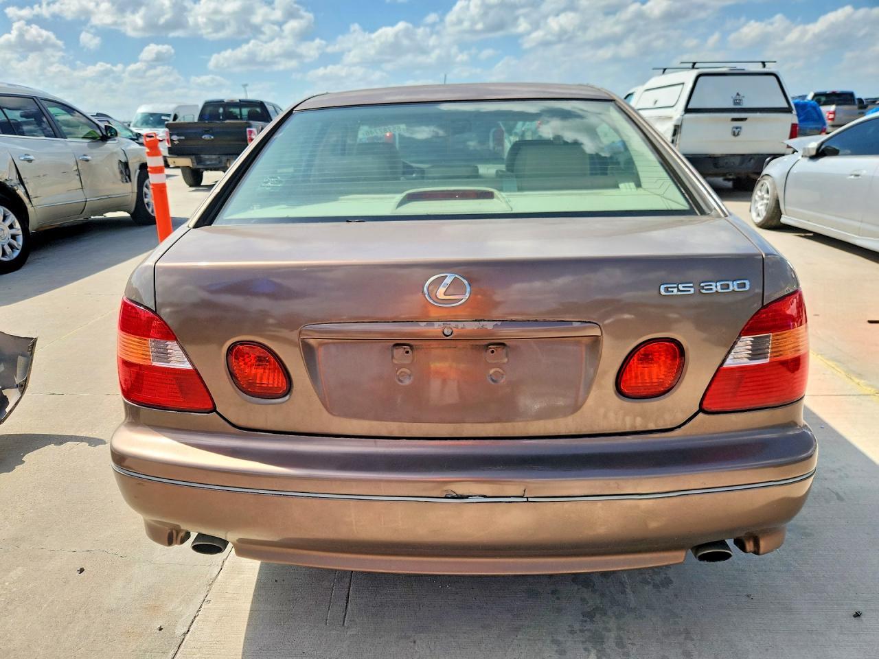 1999 LEXUS GS 300